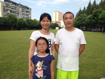出版社朱静怡夫妇